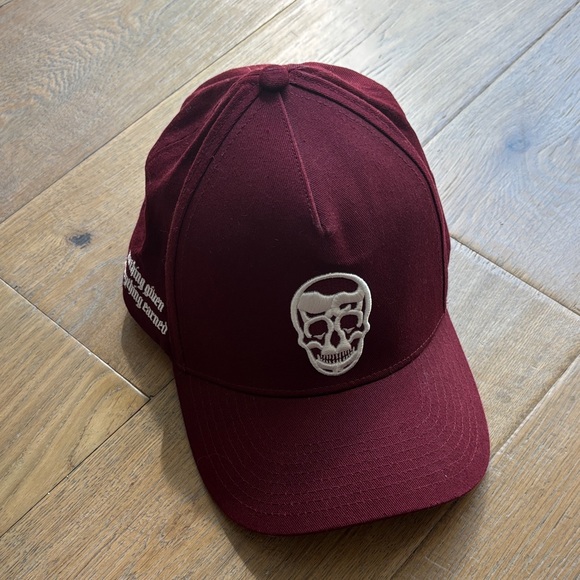 Gymreapers Burgundy Skull Trucker Hat - Picture 1 of 2
